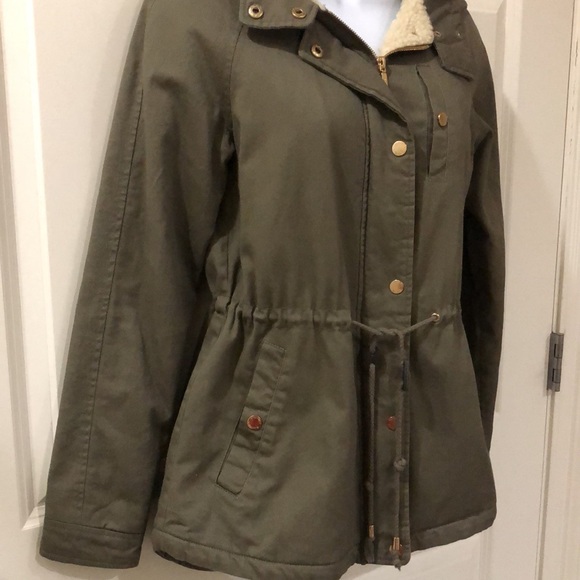 Jacket - Picture 5 of 5